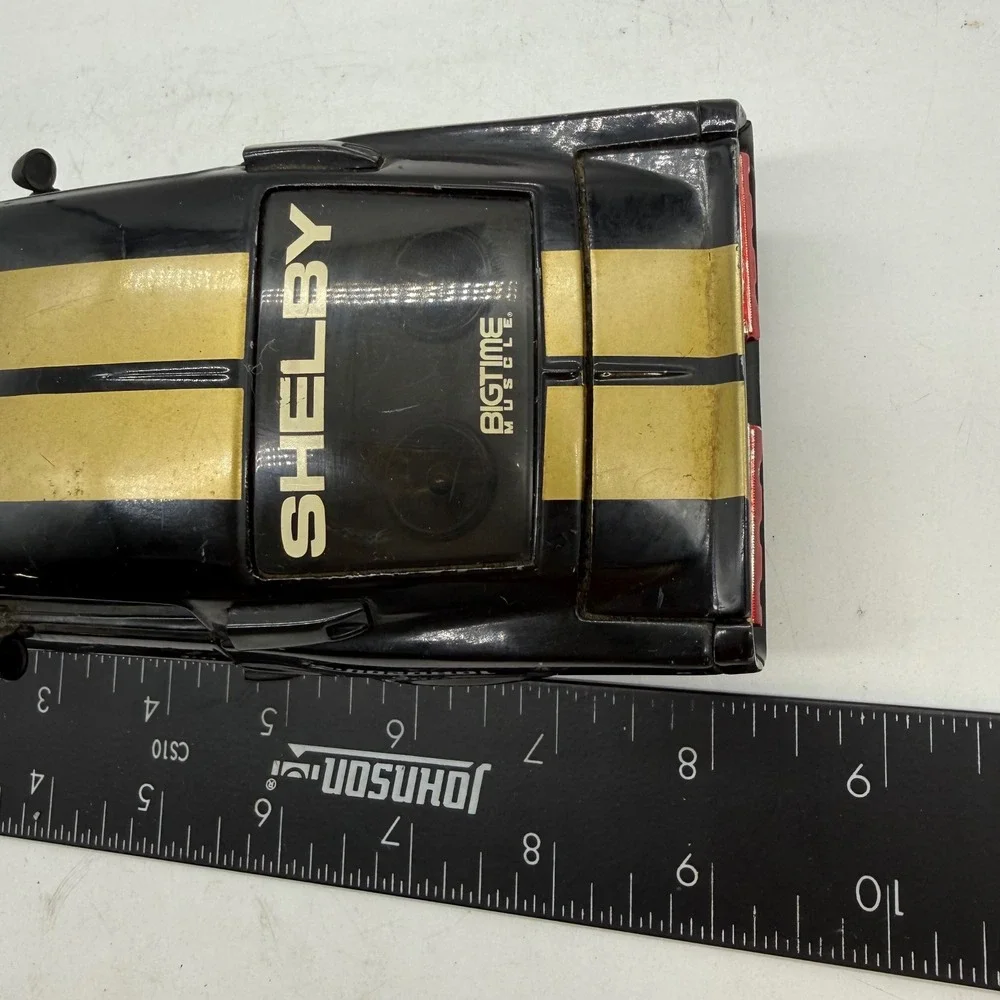 Jada Toys Bigtime Muscle 1967 Ford Shelby Mustang GT500 Black Gold 1/24 Diecast